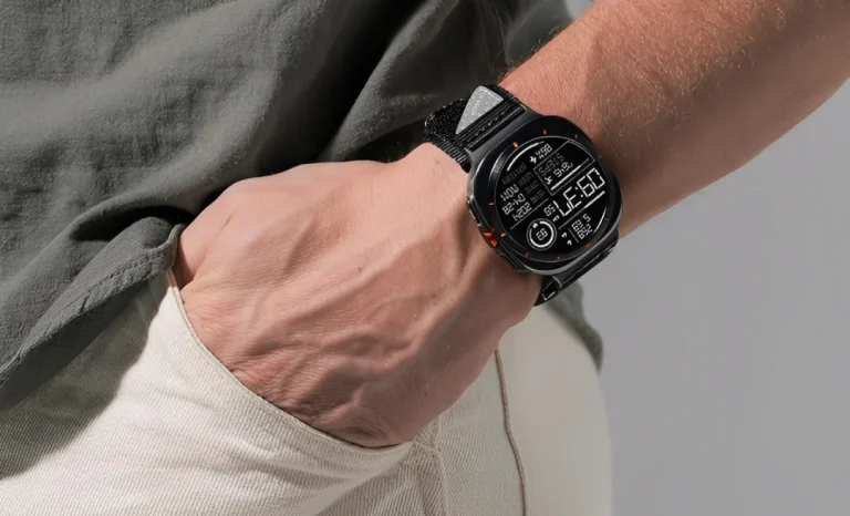 Fitness and sports watch