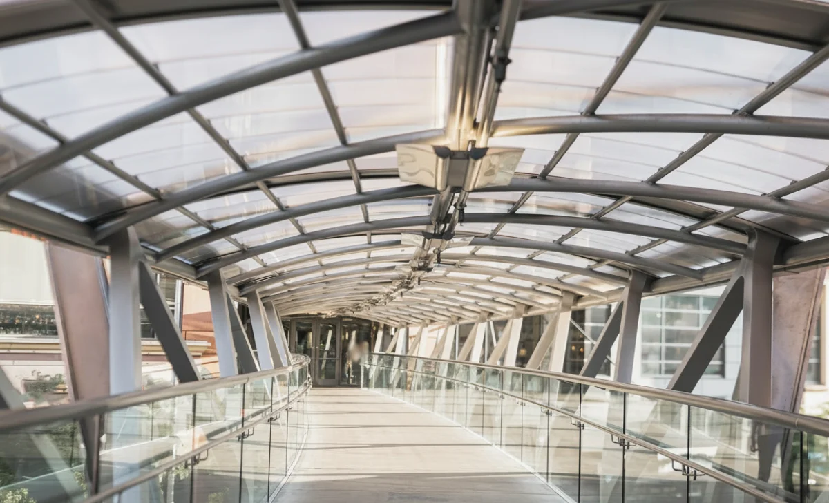polycarbonate roofing in building