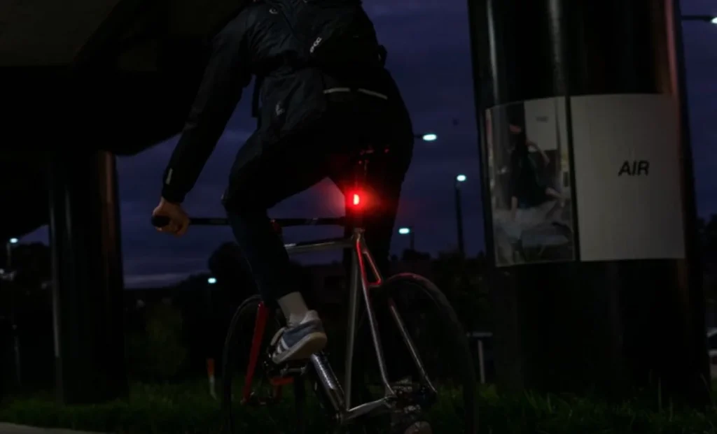 a bicycle with red light