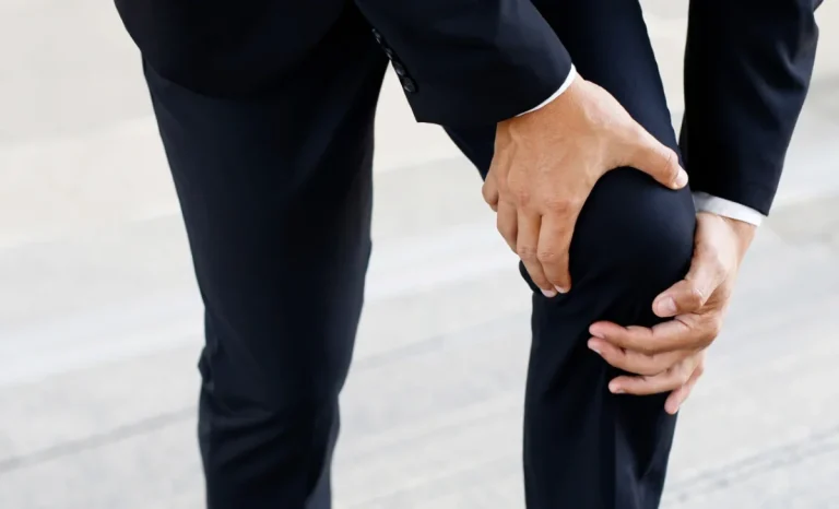 a man with knee pain